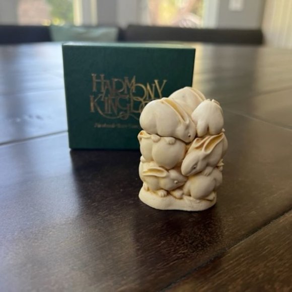 Harmony Kingdom At the Hop Treasure Jest Bunnies Rabbits with Box - Picture 1 of 9